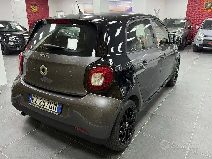 Smart Forfour 2015 photo 5