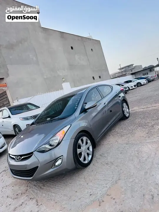 Hyundai Elantra 2012 photo 3