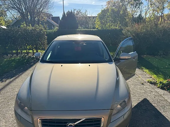 Volvo S80