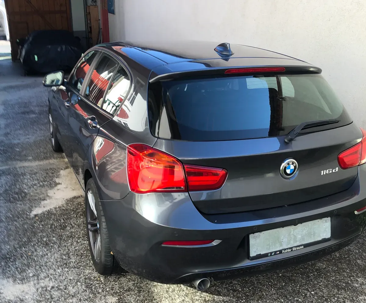 BMW 1 Series 2018 photo 2