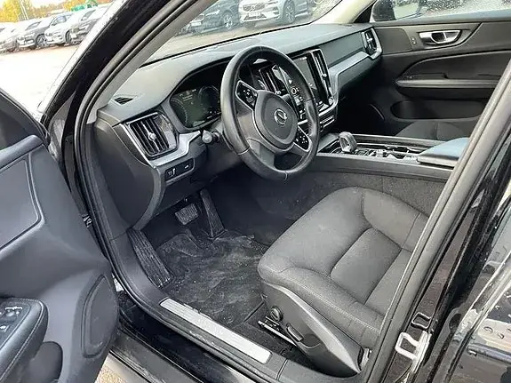 Volvo V60 Cross Country 2021 photo 5