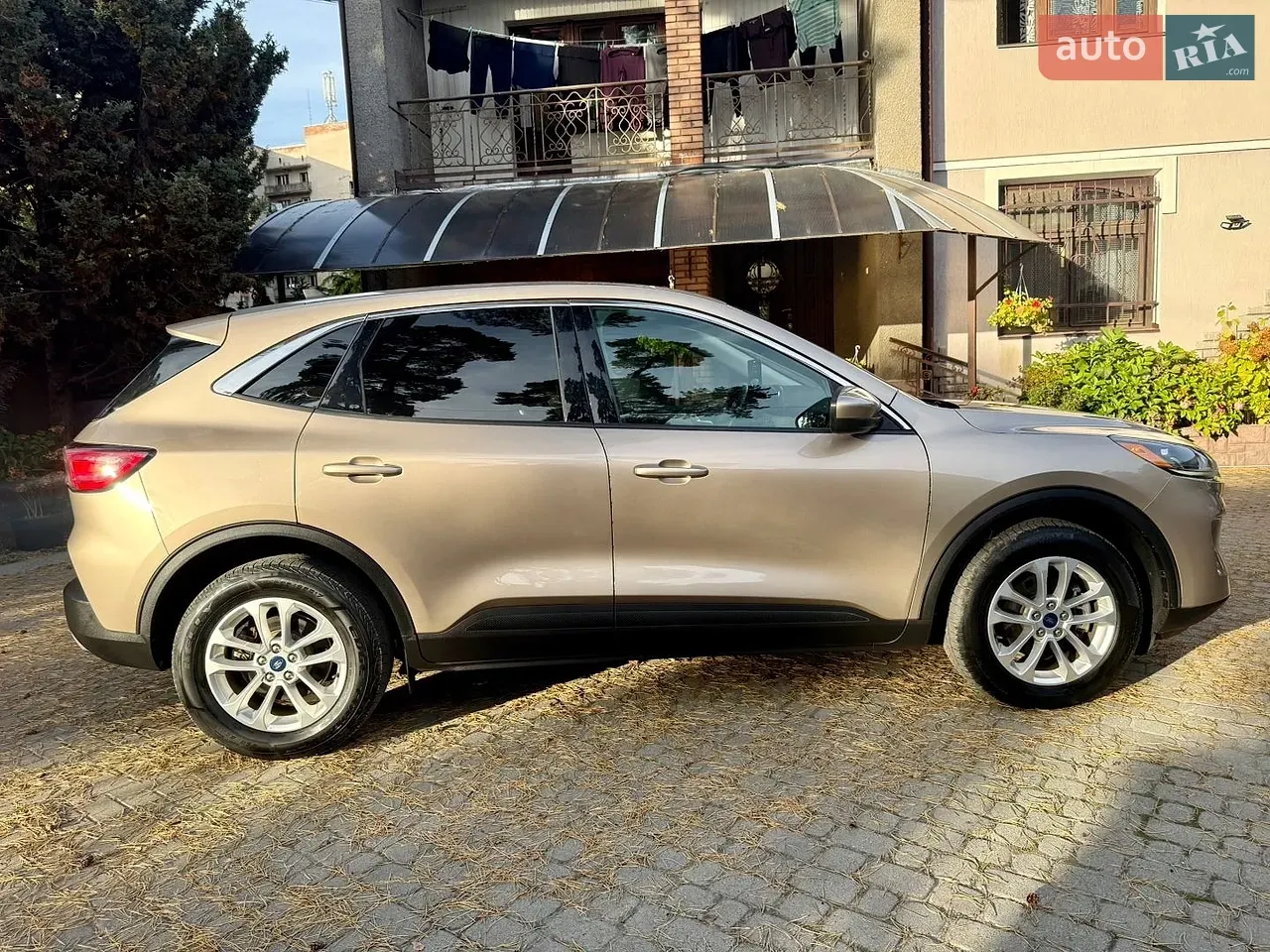 Ford Escape 2020 photo 4