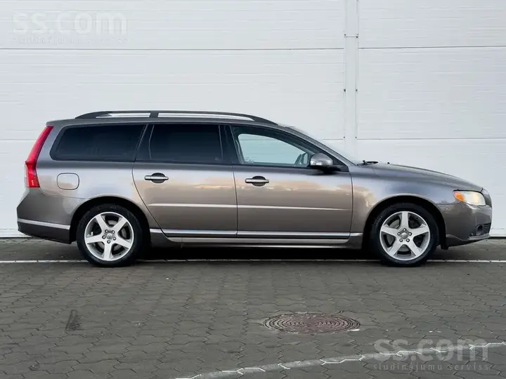 Volvo V70 2007 photo 4
