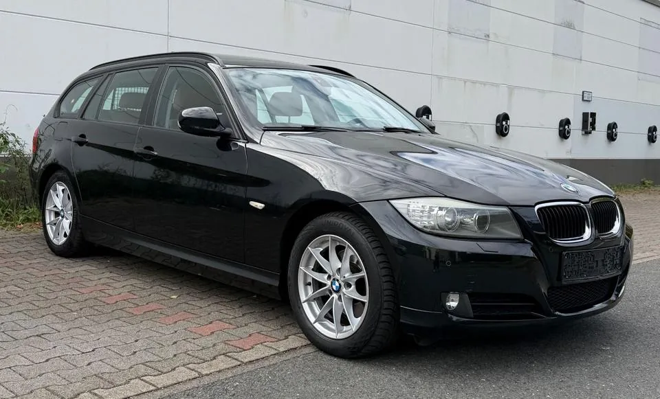 BMW 318I