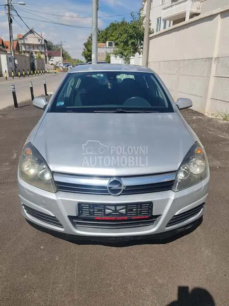 Opel Astra H 2005 photo 2