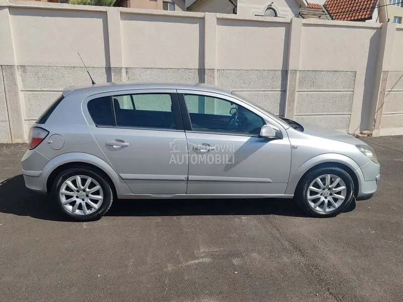Opel Astra H 2005 photo 5