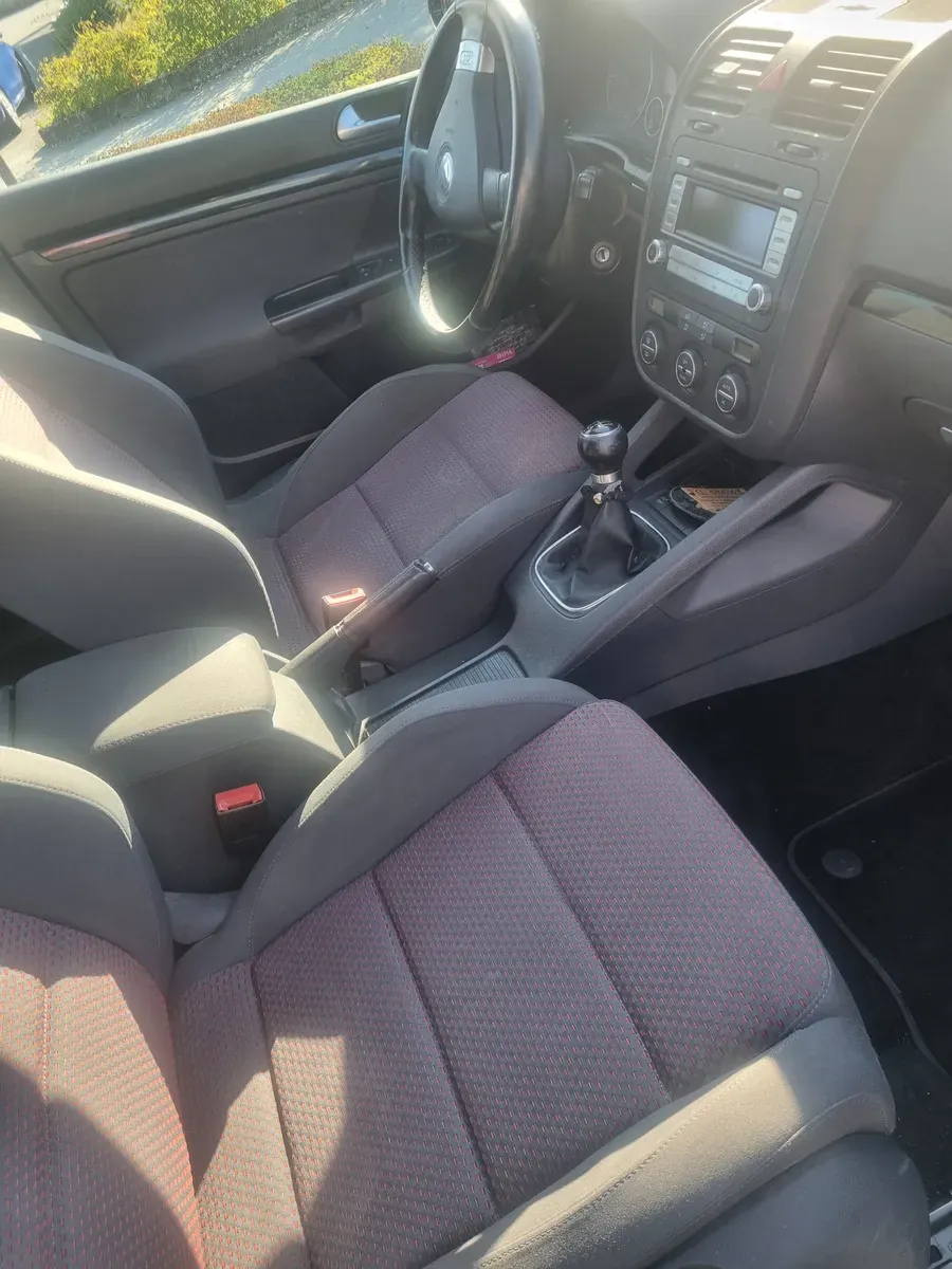 Volkswagen Golf 2007 photo 3