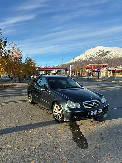 Mercedes-Benz C220 2004 photo 5