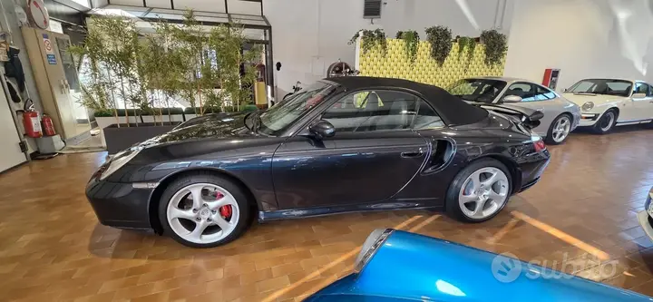Porsche 911 2004 photo 2