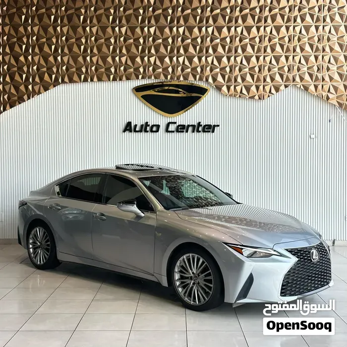 Lexus Is 350 2024 photo 2