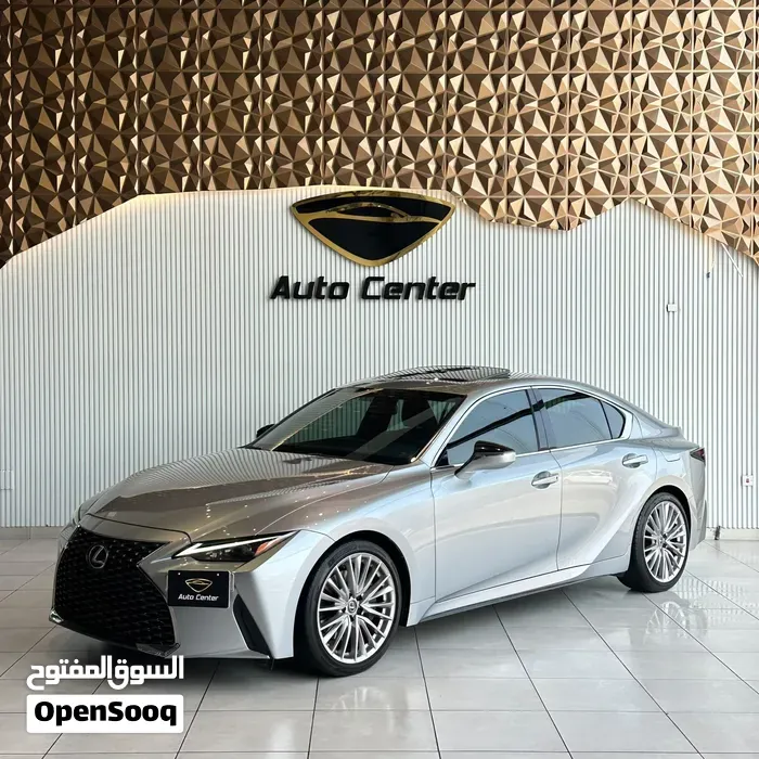 Lexus Is 350 2024 photo 3