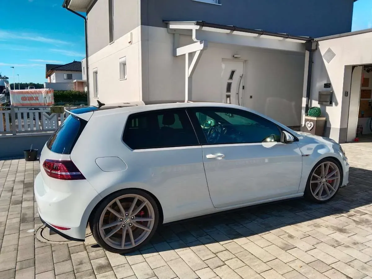 Volkswagen Golf 2016 photo 2