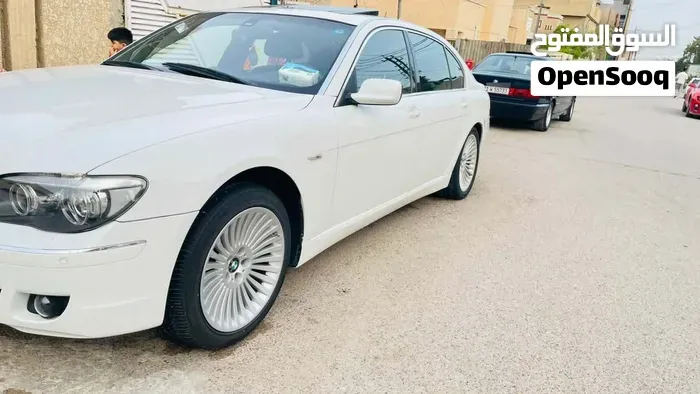 BMW 7 Series 2008 photo 2