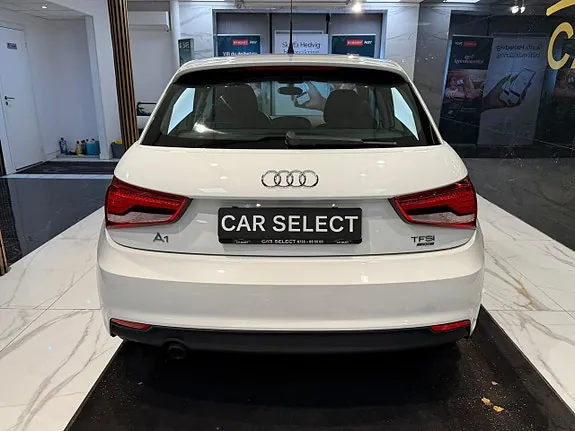 Audi A1 2015 photo 4
