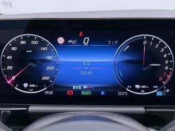 Mercedes-Benz Gla 2025 photo 3