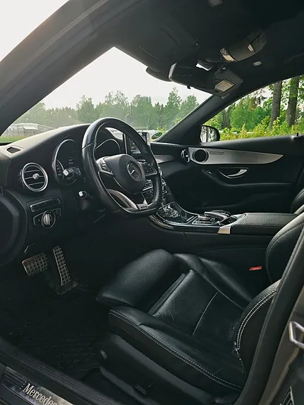 Mercedes-Benz C220 2016 photo 4