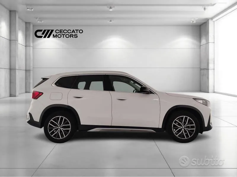 BMW X1 2023 photo 3