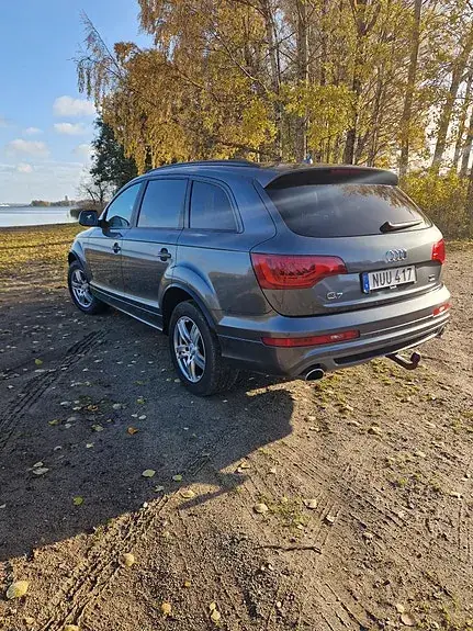 Audi Q7 2013 photo 3