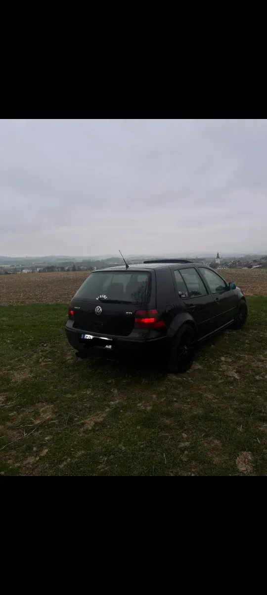 Volkswagen Golf 1998 photo 2