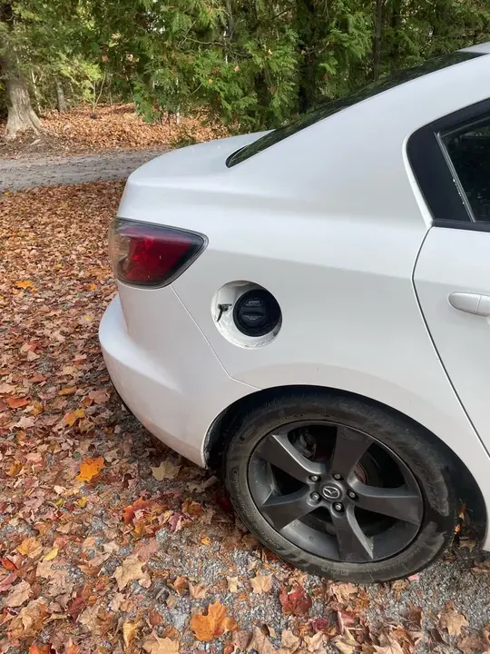 Mazda 3 2011 photo 4