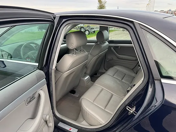 Audi A4 2007 photo 4