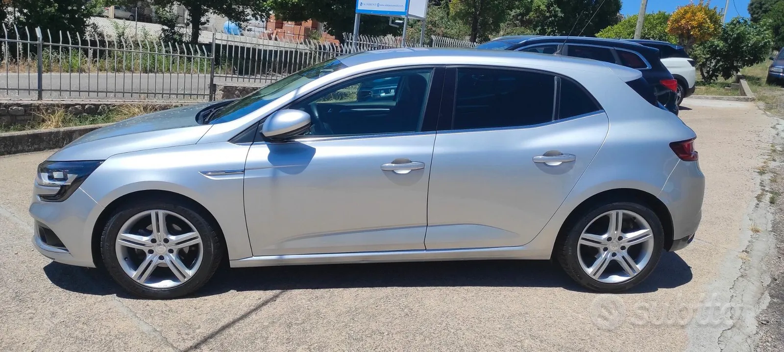 Renault Megane 2019 photo 2