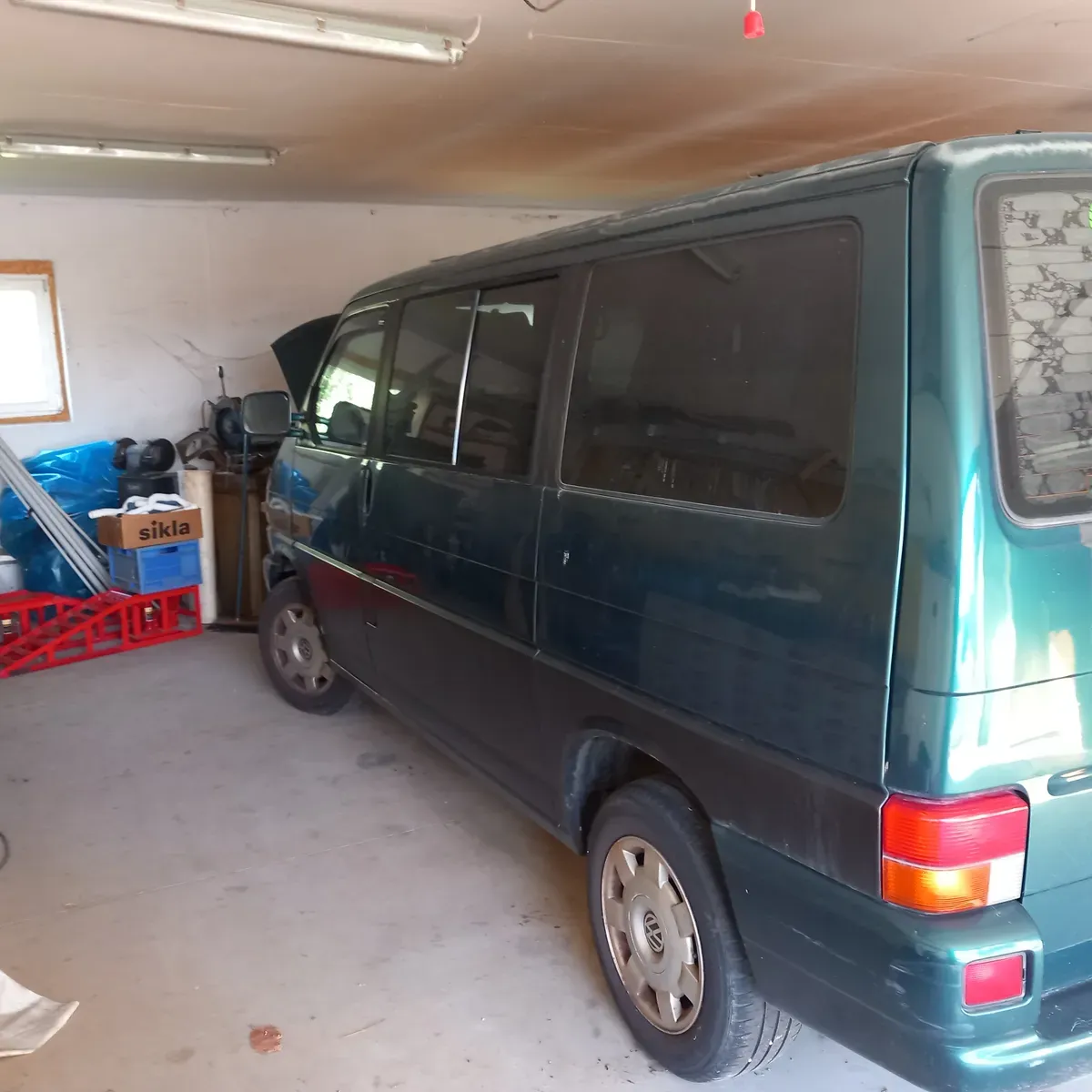 Volkswagen T4 1997 photo 2