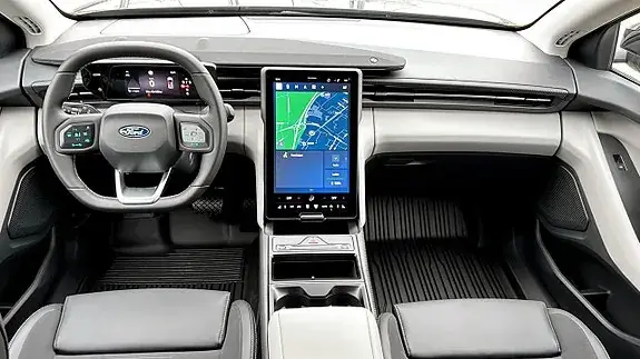 Ford Explorer 2026 photo 4