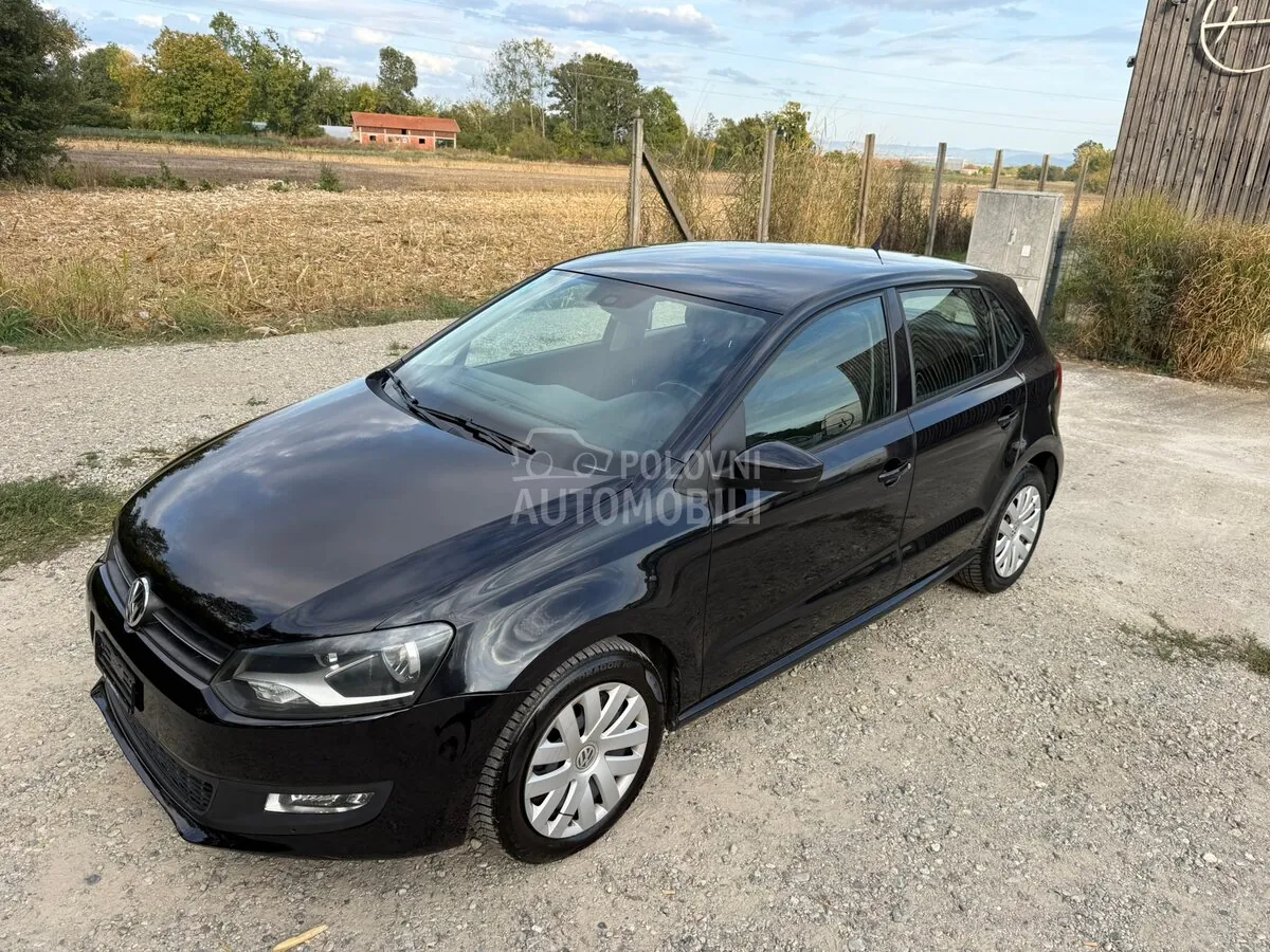 Volkswagen Polo 2011 photo 2