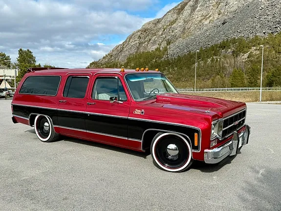 Chevrolet Suburban 1979 photo 4