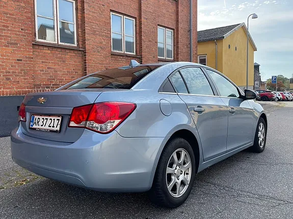 Chevrolet Cruze 2011 photo 4