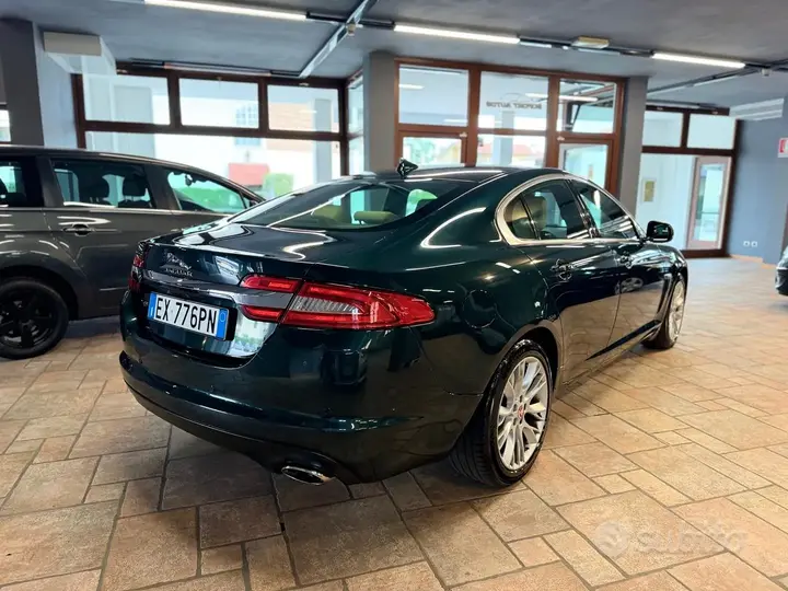 Jaguar Xf 2014 photo 5