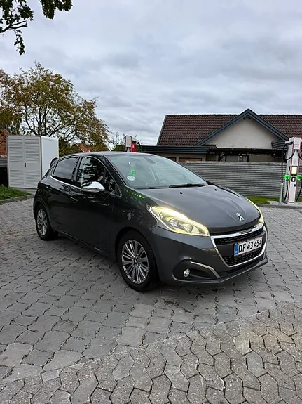 Peugeot 208