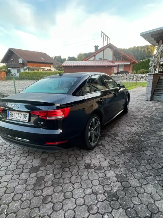 Audi A4 2017 photo 3