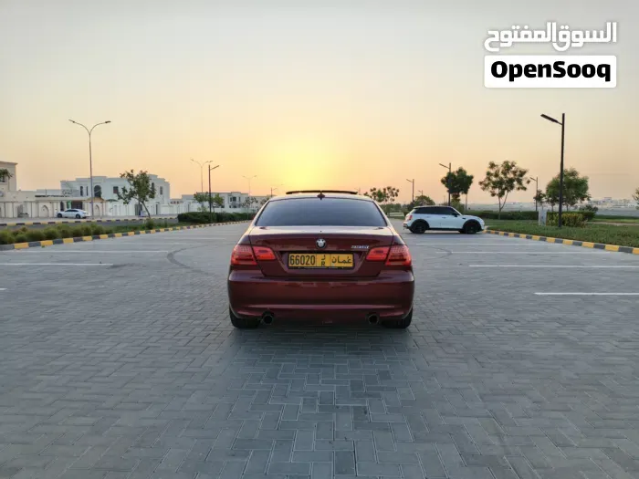 BMW 3 Series 2011 photo 4