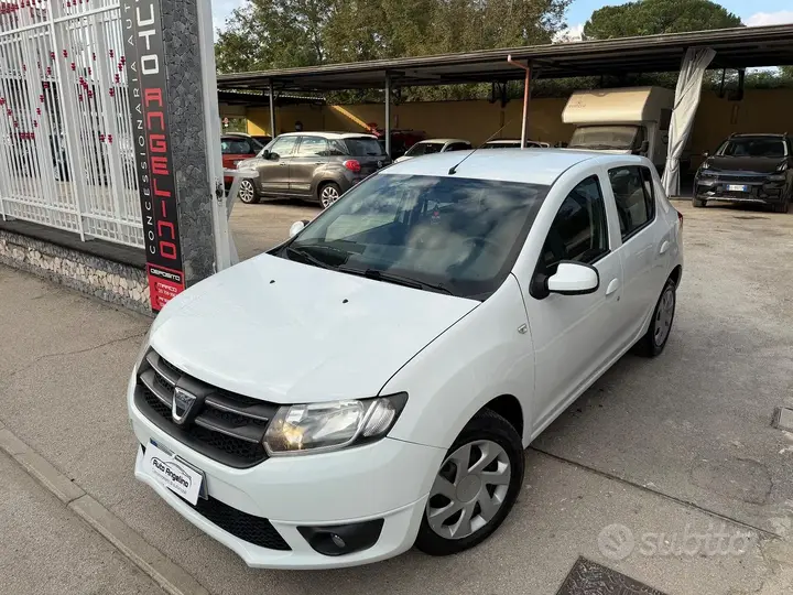 Dacia Sandero 2014 photo 2