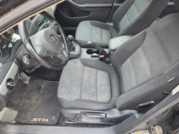 Volkswagen Jetta 2013 photo 5