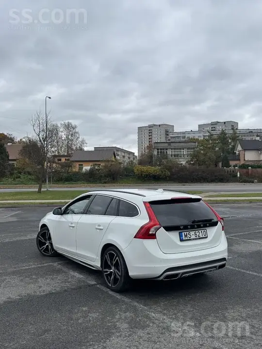 Volvo V60 2014 photo 3