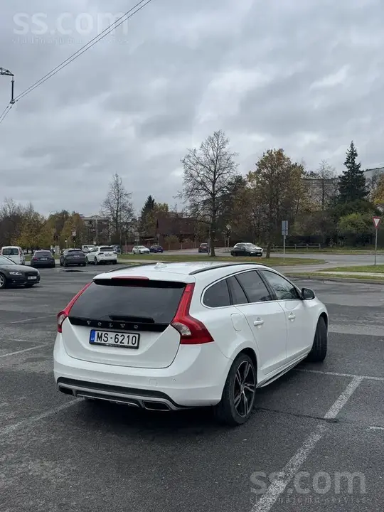 Volvo V60 2014 photo 4