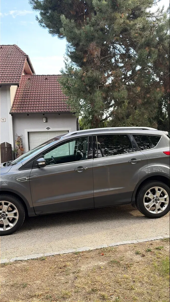 Ford Kuga 2013 photo 3