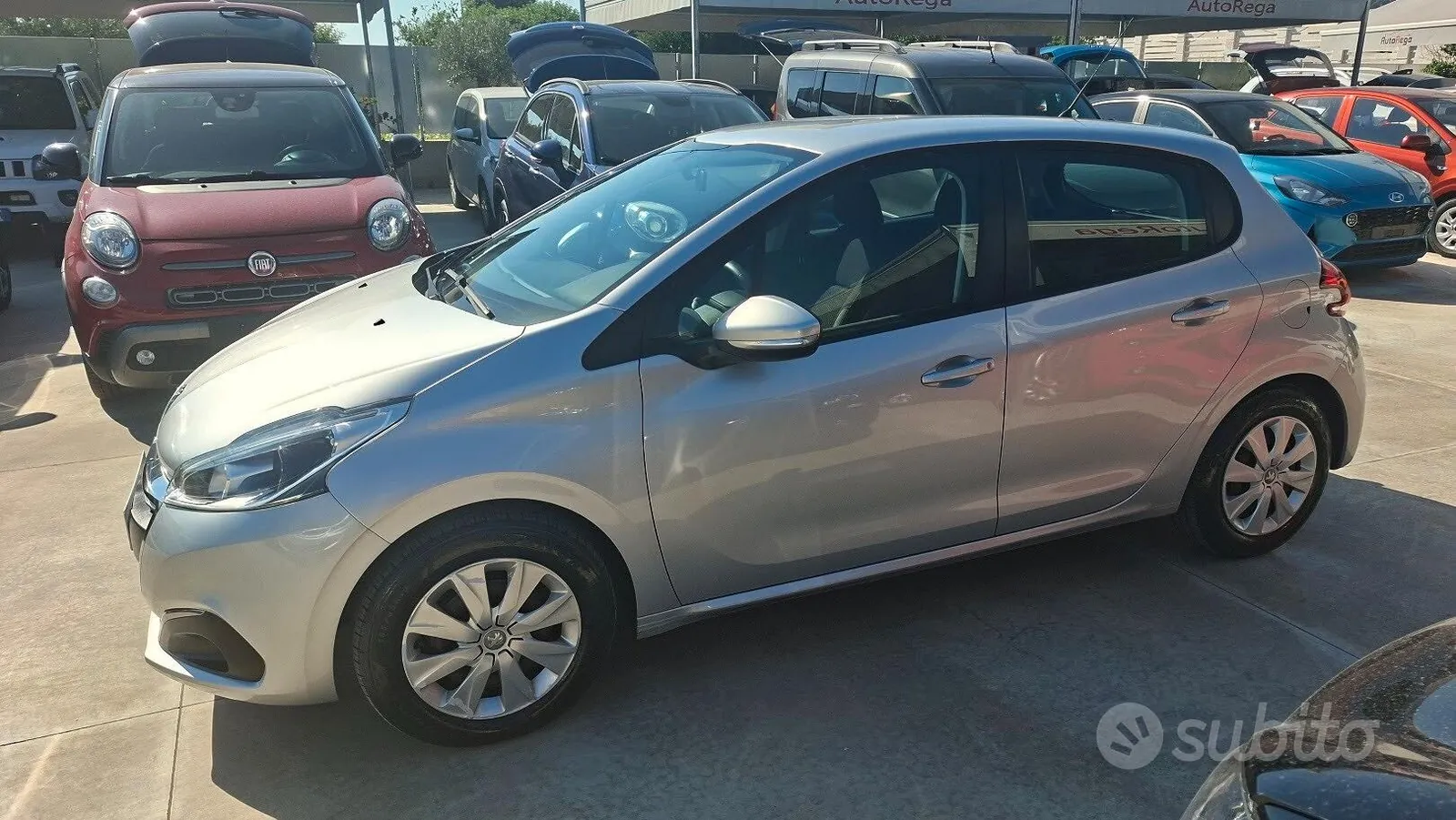 Peugeot 208 2016 photo 3