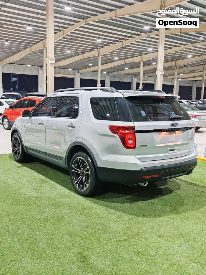 Ford Explorer 2014 photo 4