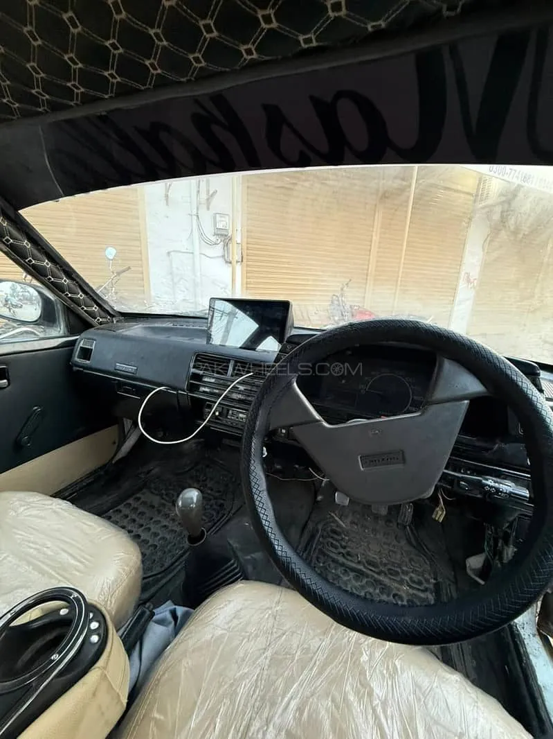 Suzuki Khyber