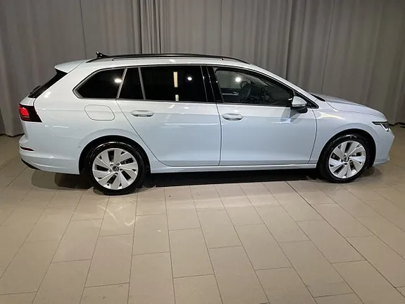 Volkswagen Golf I 2026 photo 5