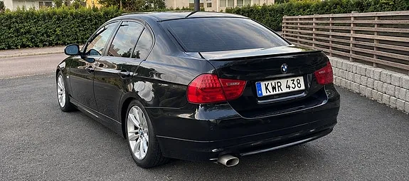 BMW 318D 2011 photo 3