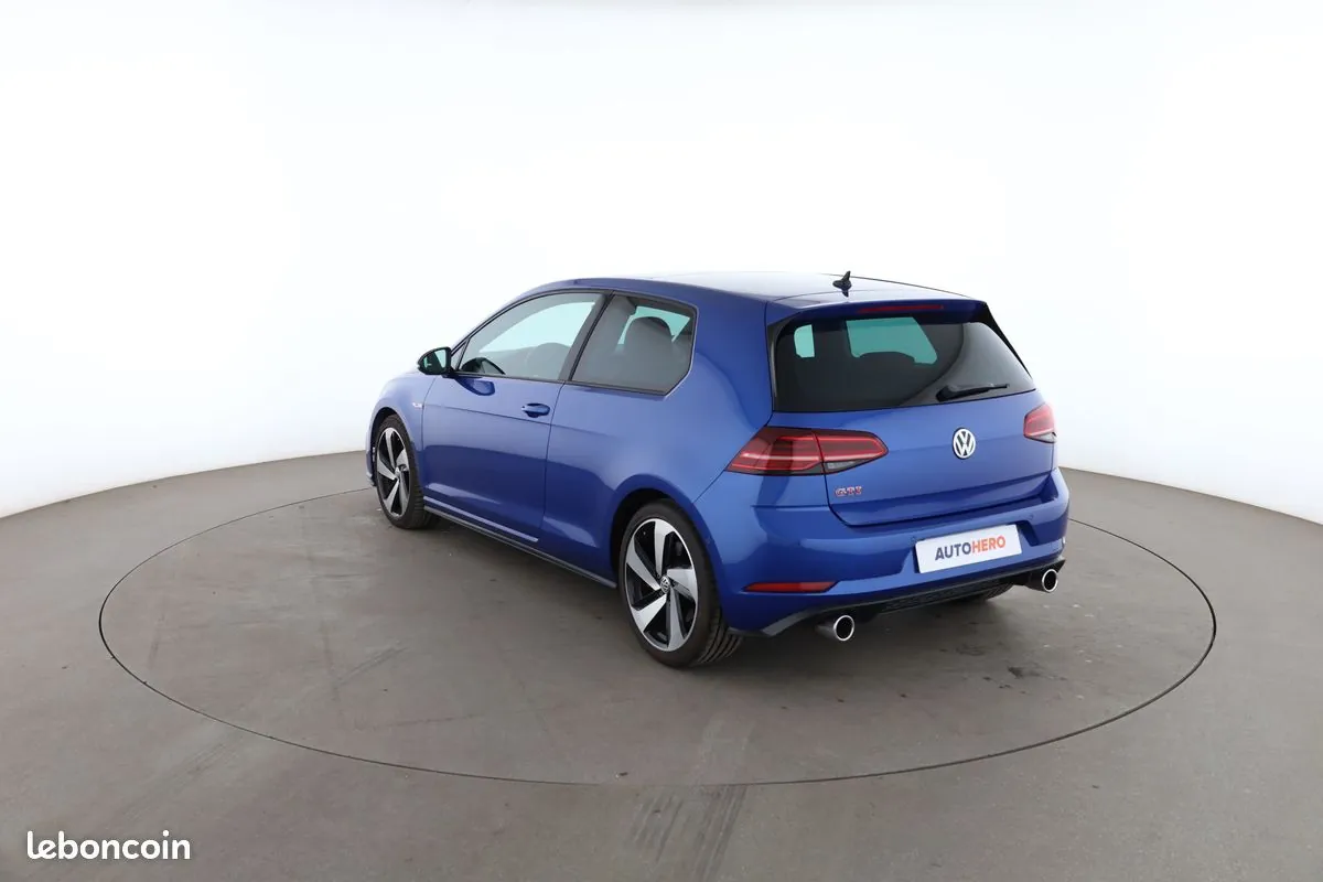 Volkswagen Golf 2017 photo 2