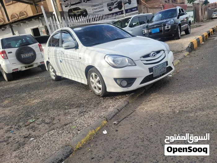 Hyundai Accent 2011 photo 3