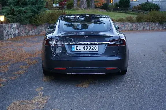 Tesla Model S 2014 photo 3