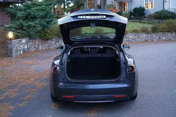 Tesla Model S 2014 photo 5