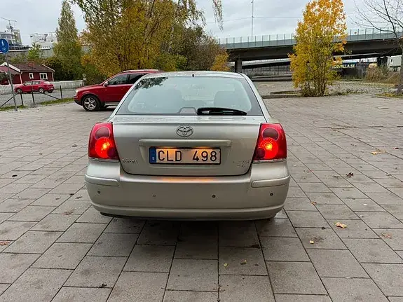 Toyota Avensis 2004 photo 4